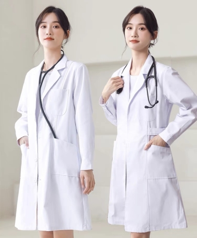 JESMARY - Từ Xưởng Sản Xuất Tại Việt Nam Đến Xuất Khẩu Toàn Cầu: Đồng Phục Bác Sĩ Đạt Chuẩn Kỹ Thuật May Khắt Khe Nhất