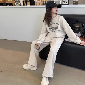 JESMARY - Thế Giới Quần Áo Trẻ Em Xuất Khẩu Dệt Nên Những Giấc Mơ Cổ Tích Cho Bé