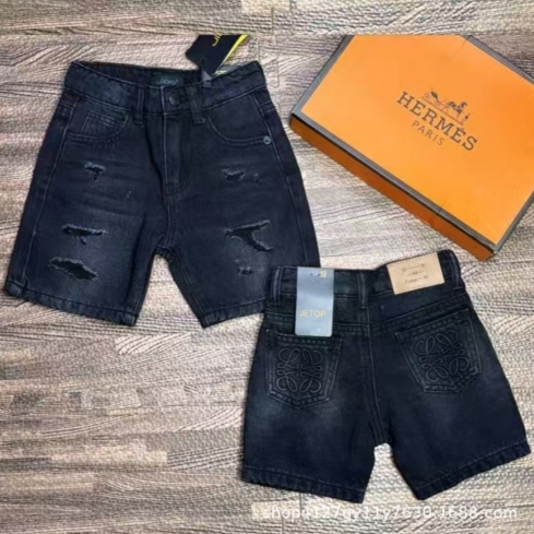 JESMARY – Quần Short Jean Thêu Họa Tiết: Làn Gió Mới Cho Thời Trang Nhí