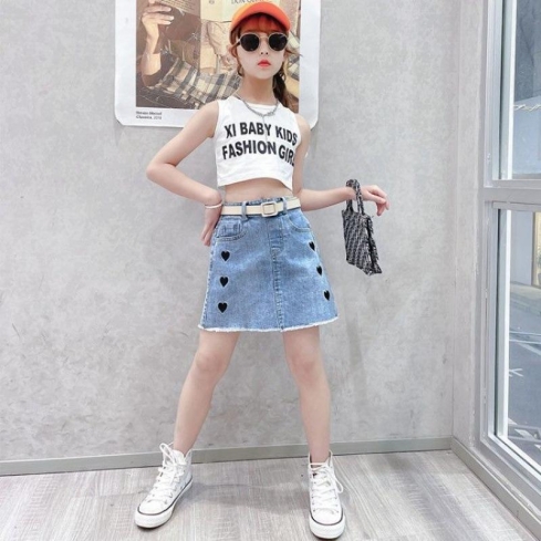 JESMARY – Xưởng Sản Xuất Váy Jean Trẻ Em Xuất Khẩu Kiểm Soát Chất Lượng Nghiêm Ngặt